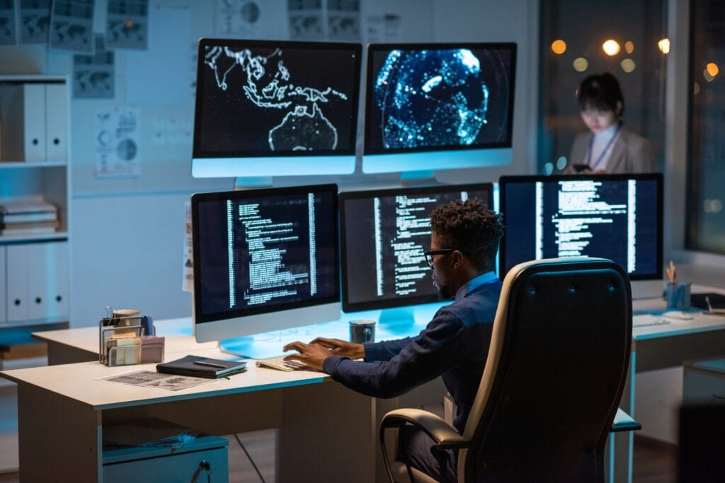 Novasys IT cybersecurity manager focused at workstation